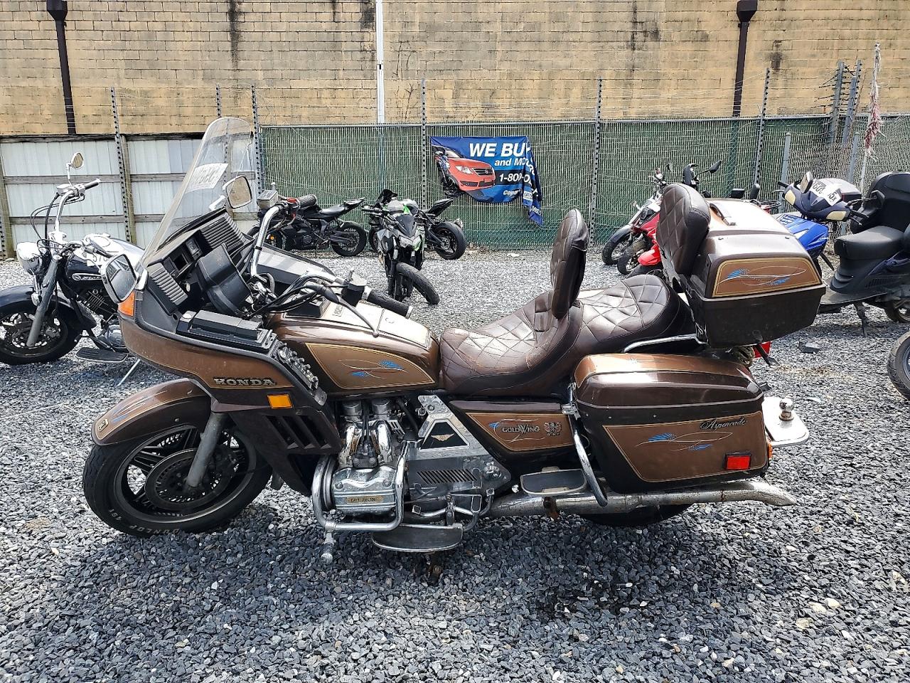 1982 HONDA GL CYCLE