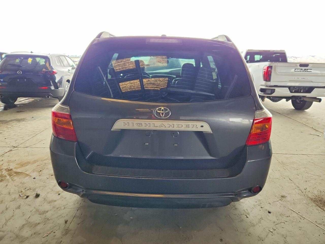 2010 TOYOTA HIGHLANDER