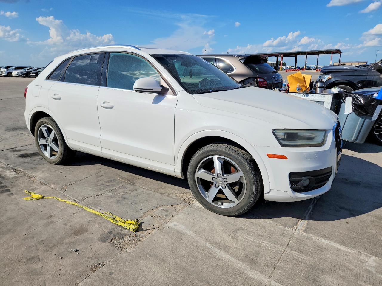 2015 AUDI Q3