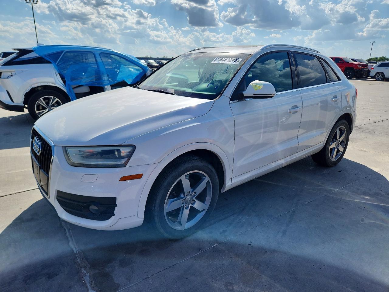 2015 AUDI Q3