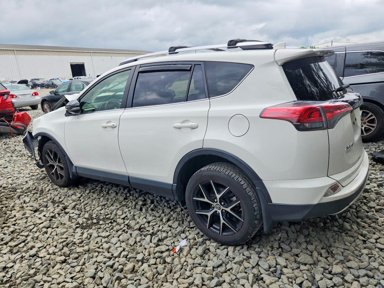 2016 TOYOTA RAV4