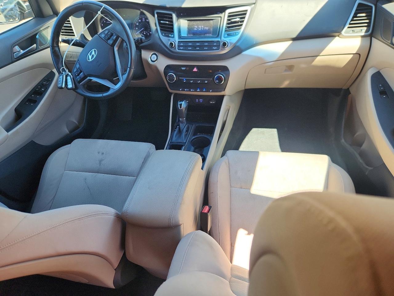2016 HYUNDAI TUCSON