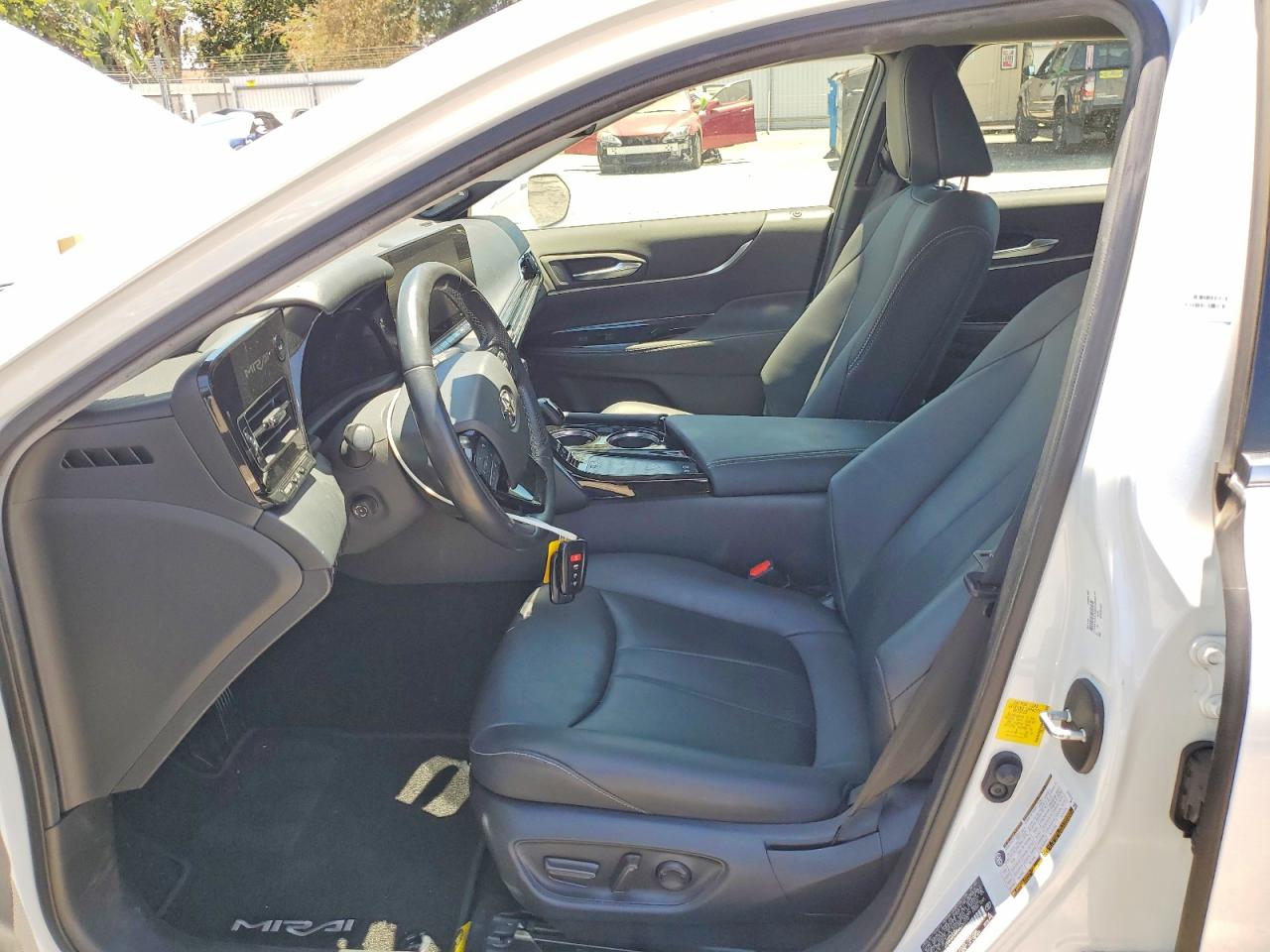 2022 TOYOTA MIRAI