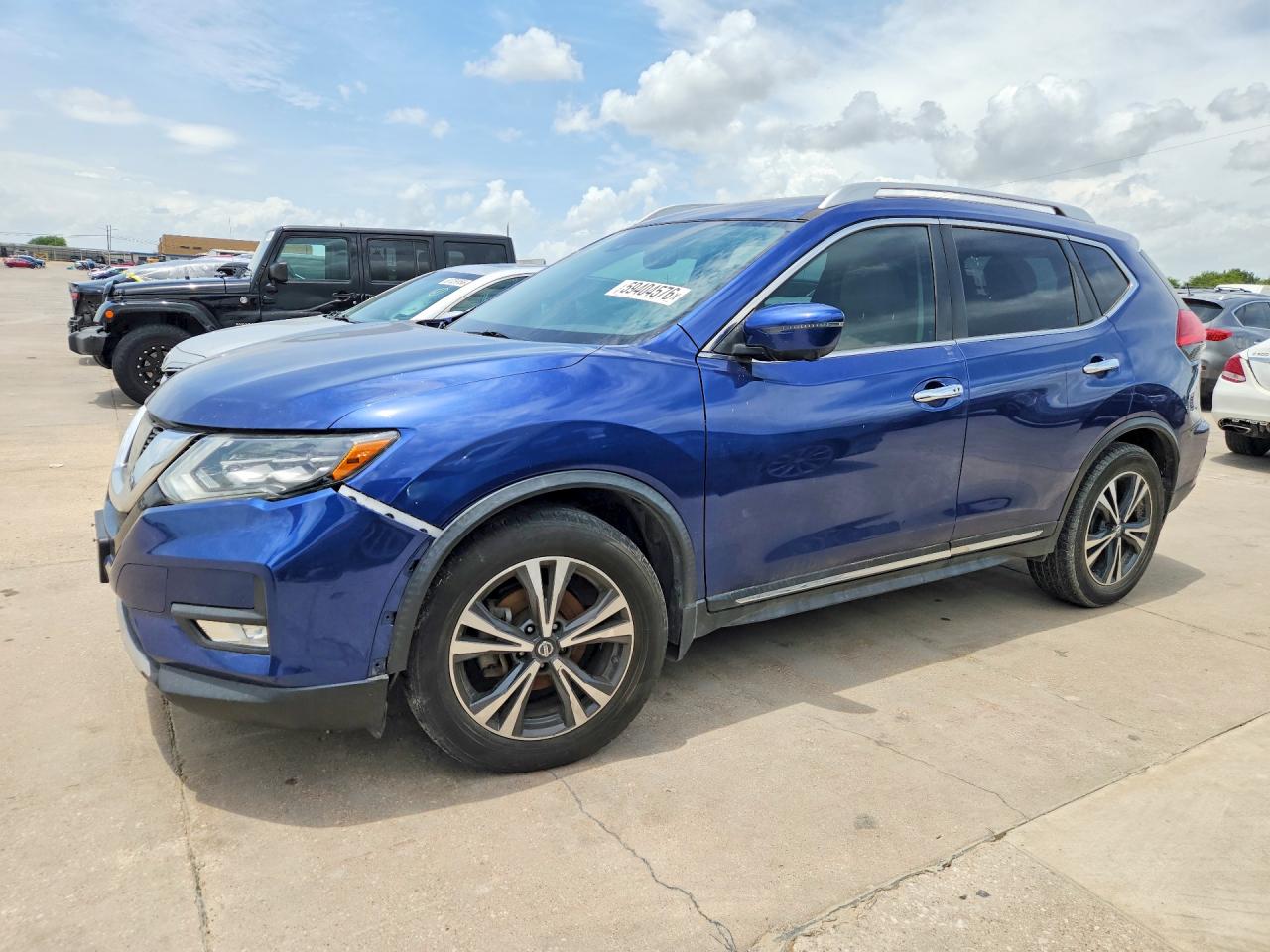 2017 NISSAN ROGUE