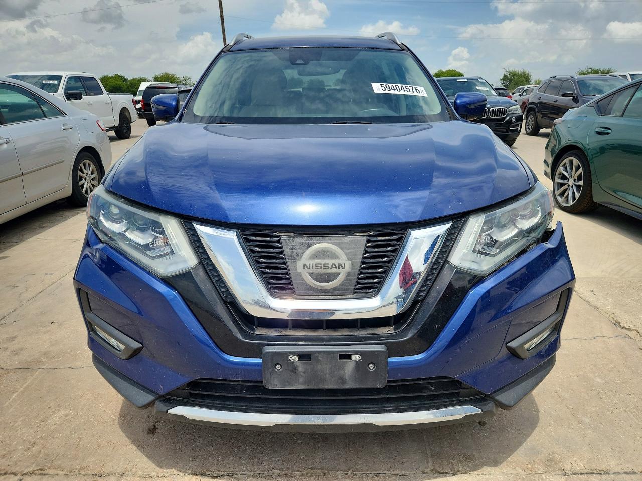 2017 NISSAN ROGUE