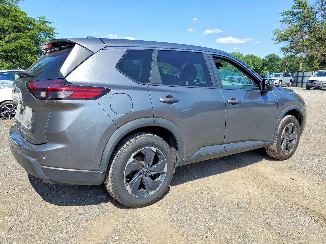 2024 NISSAN ROGUE