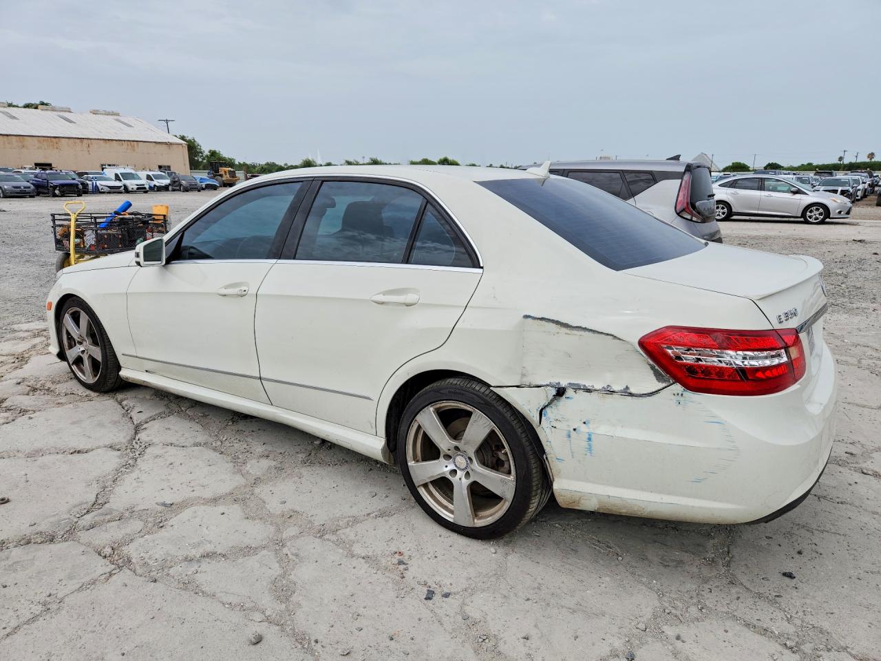 2011 MERCEDES-BENZ E-CLASS