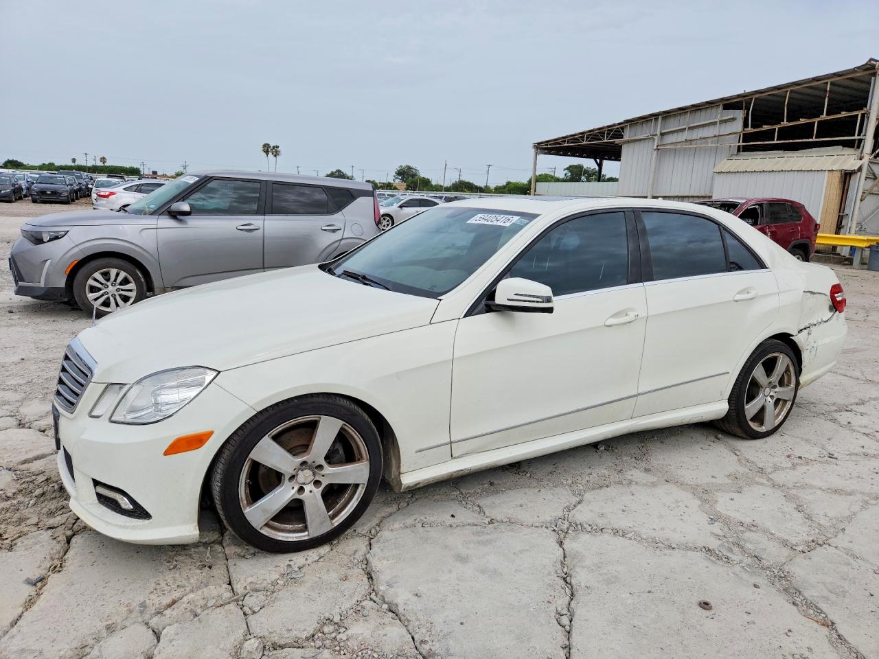 2011 MERCEDES-BENZ E-CLASS