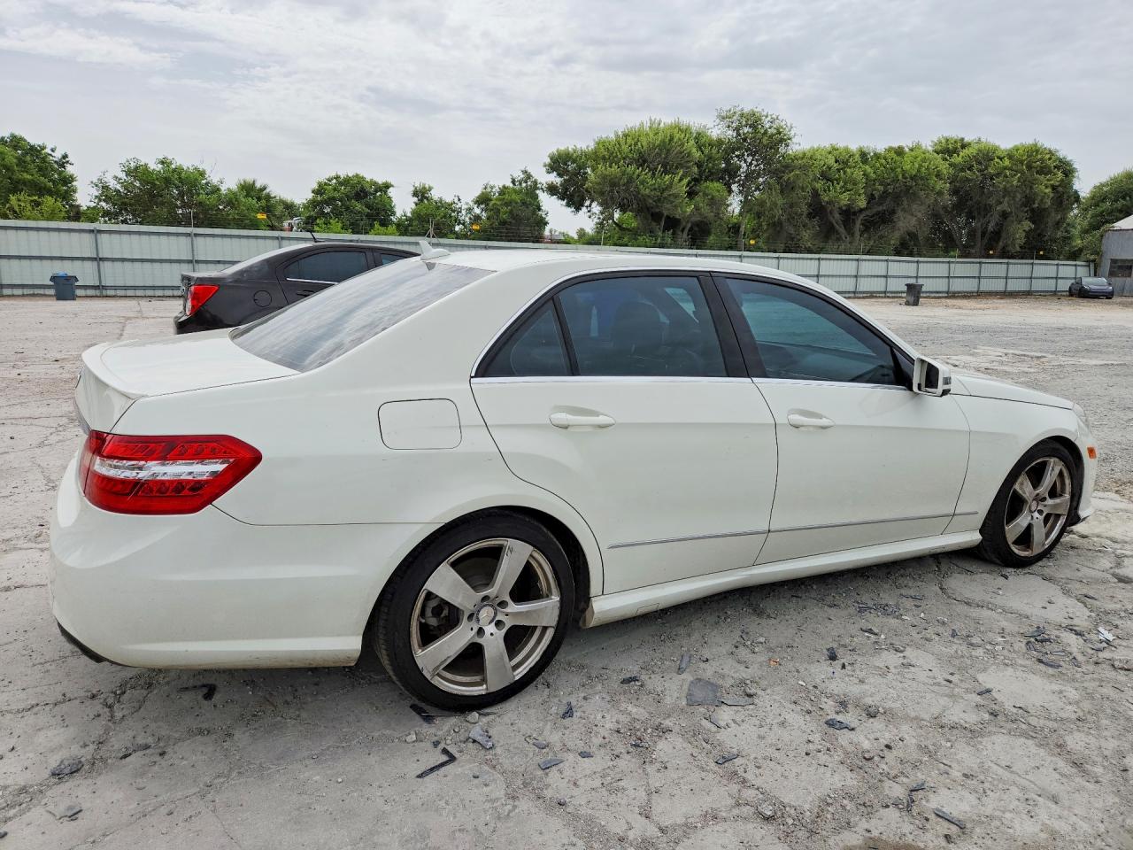 2011 MERCEDES-BENZ E-CLASS