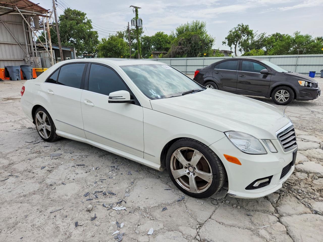 2011 MERCEDES-BENZ E-CLASS