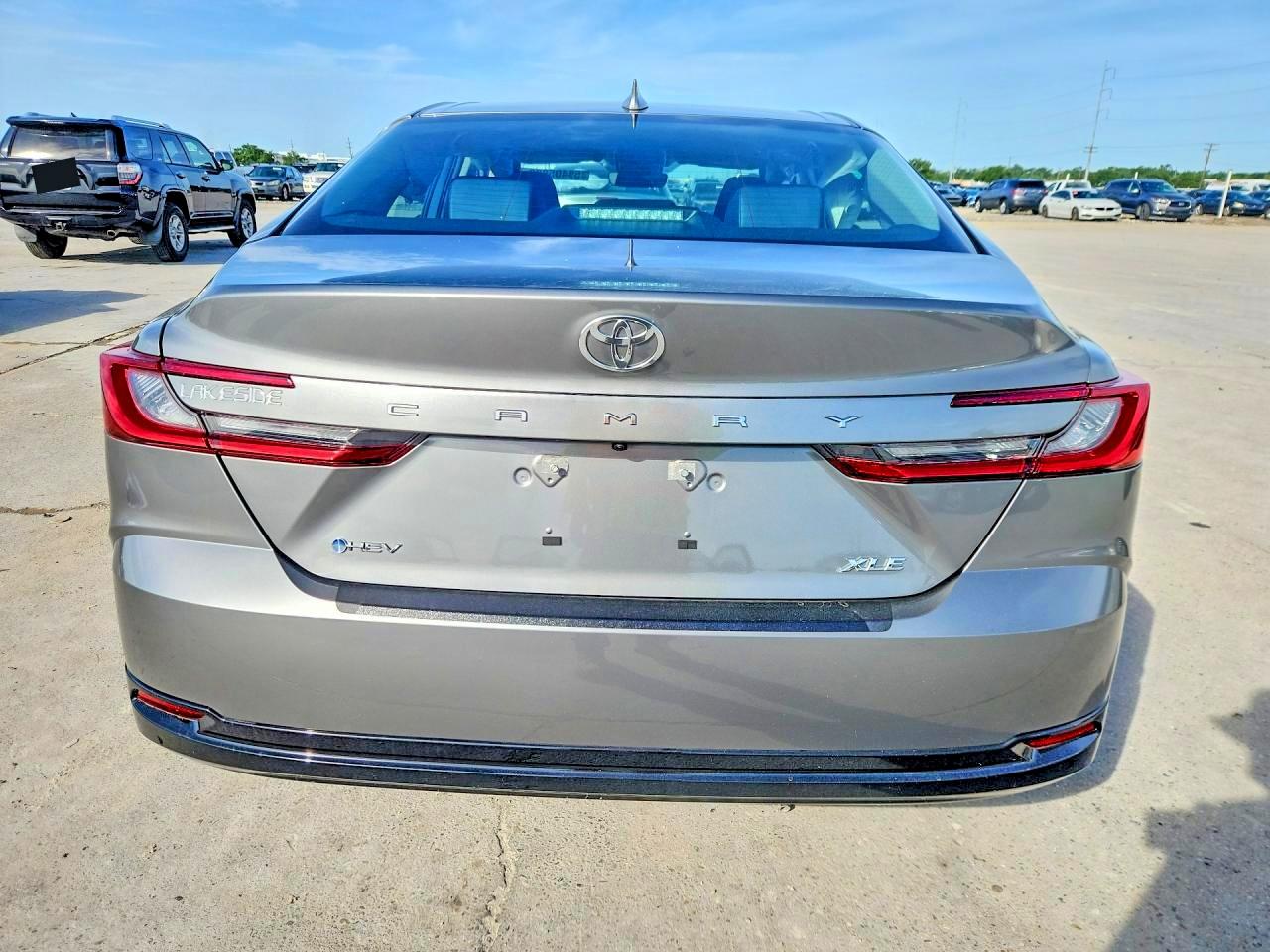 2026 TOYOTA CAMRY