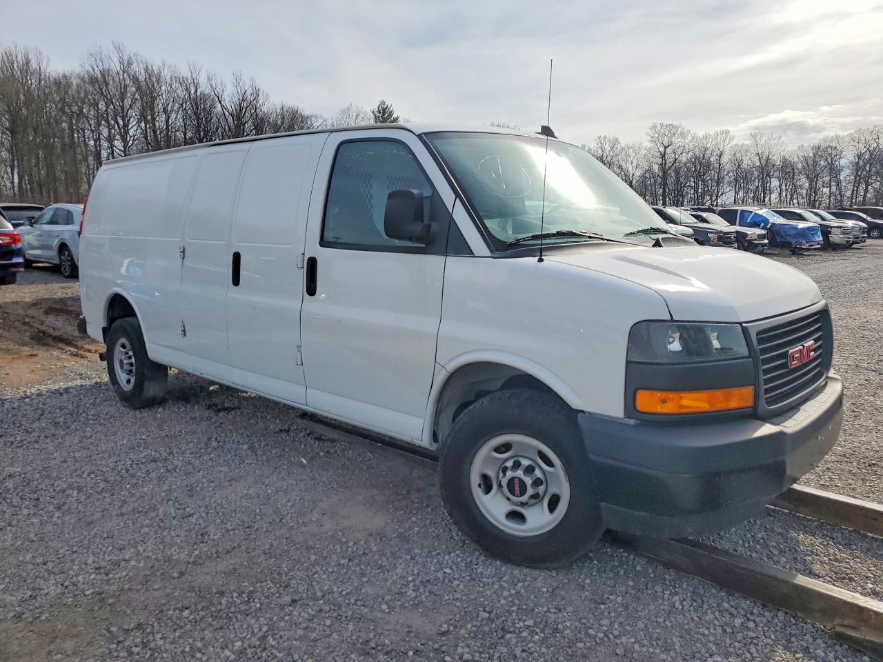 2023 GMC SAVANA