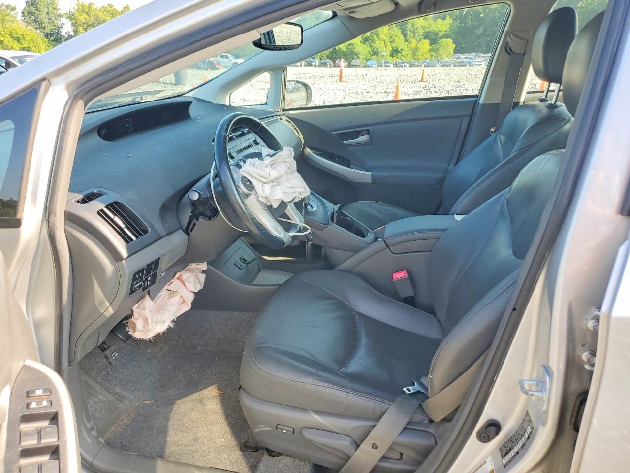 2011 TOYOTA PRIUS