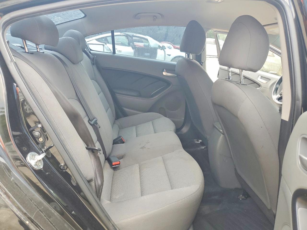 2017 KIA FORTE