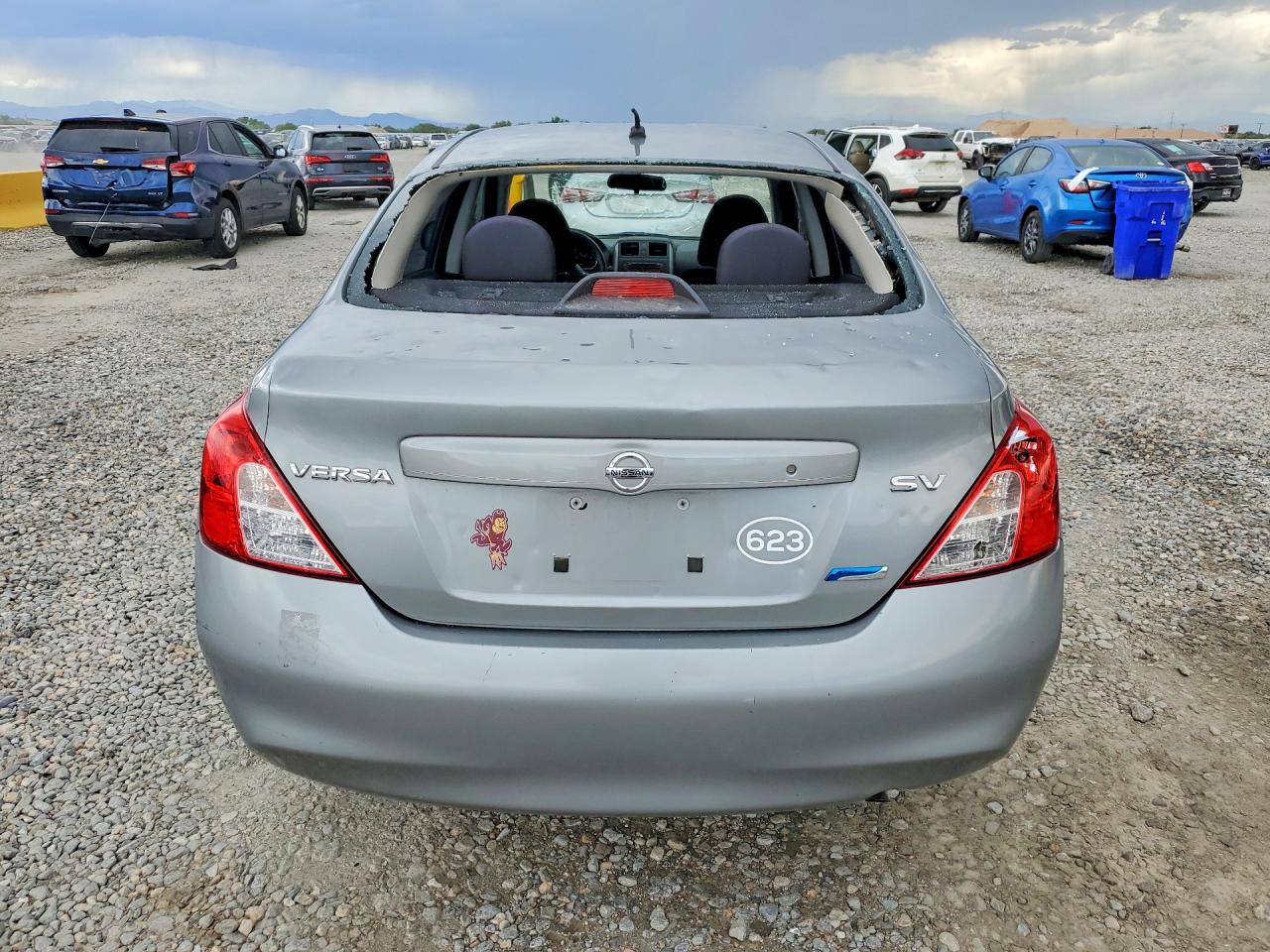 2012 NISSAN VERSA