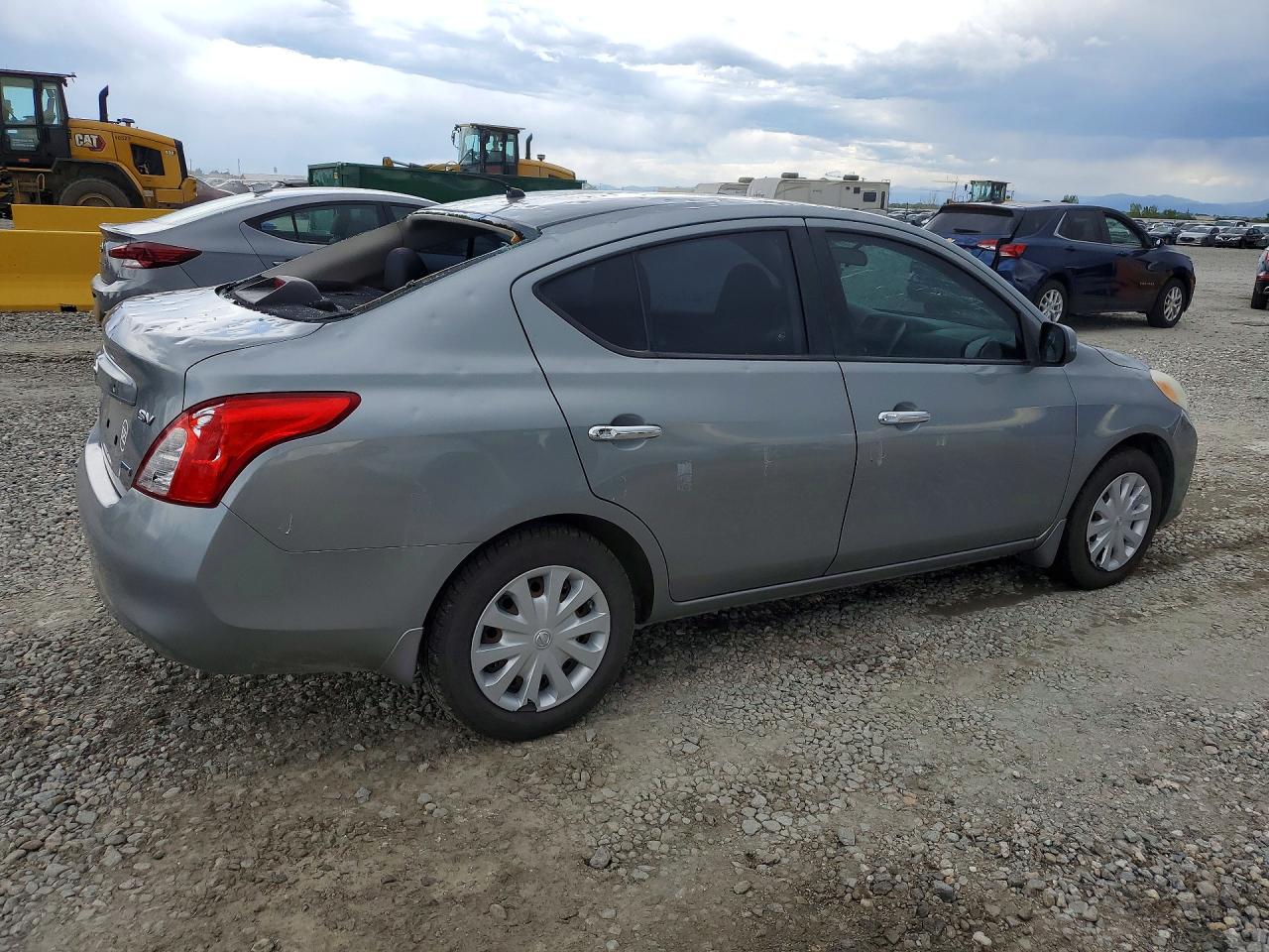 2012 NISSAN VERSA