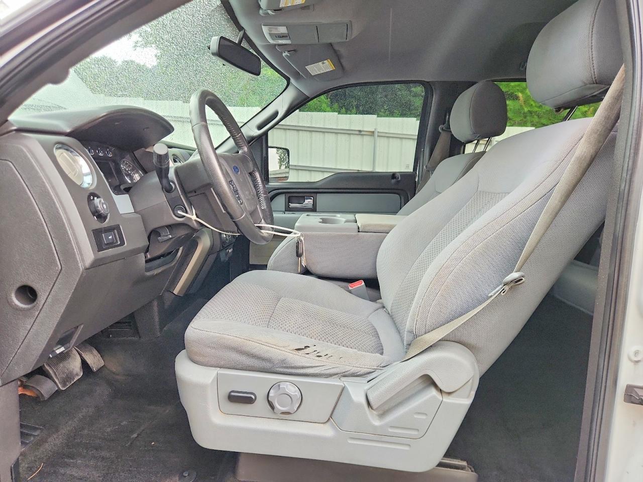 2013 FORD F150