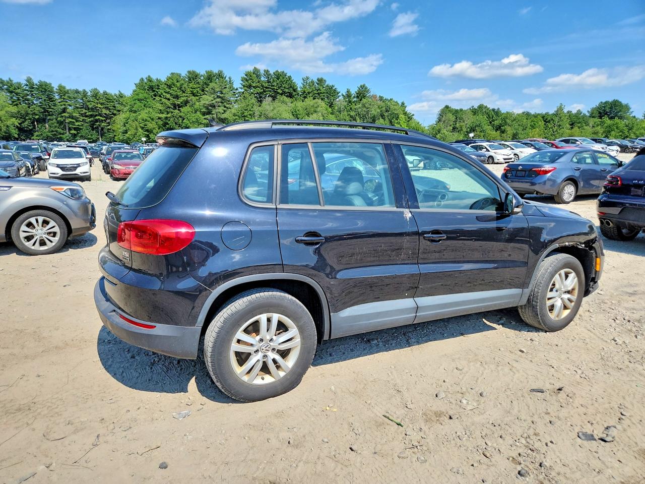 2017 VOLKSWAGEN TIGUAN
