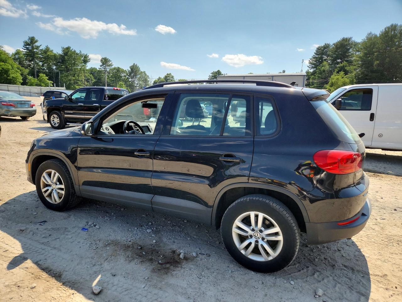 2017 VOLKSWAGEN TIGUAN