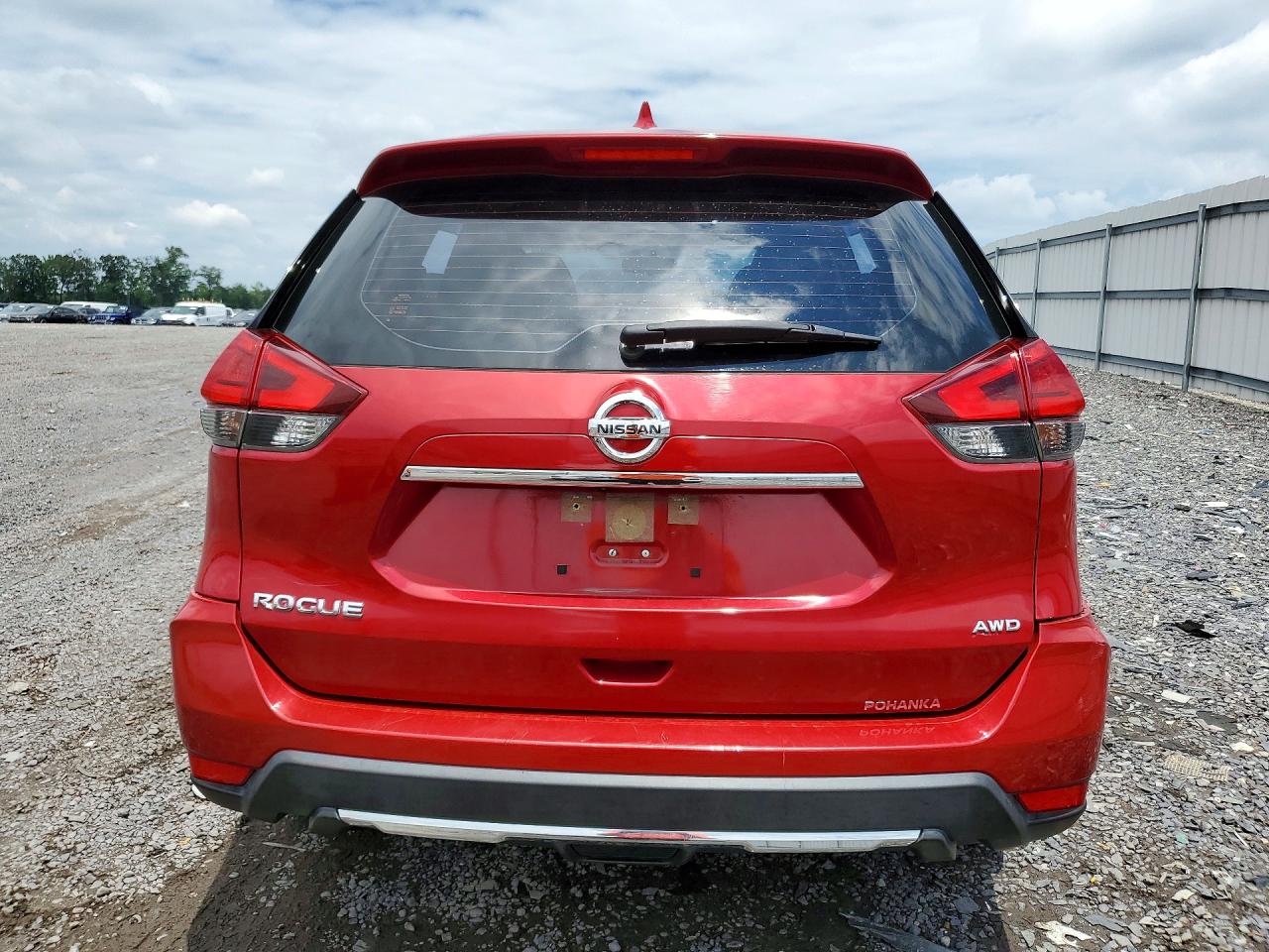 2017 NISSAN ROGUE