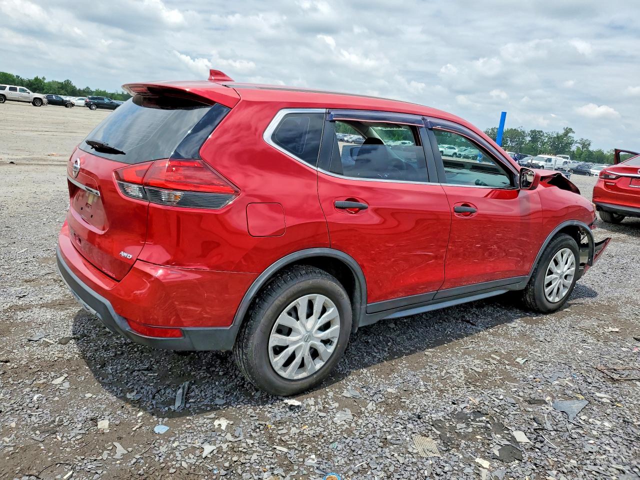 2017 NISSAN ROGUE