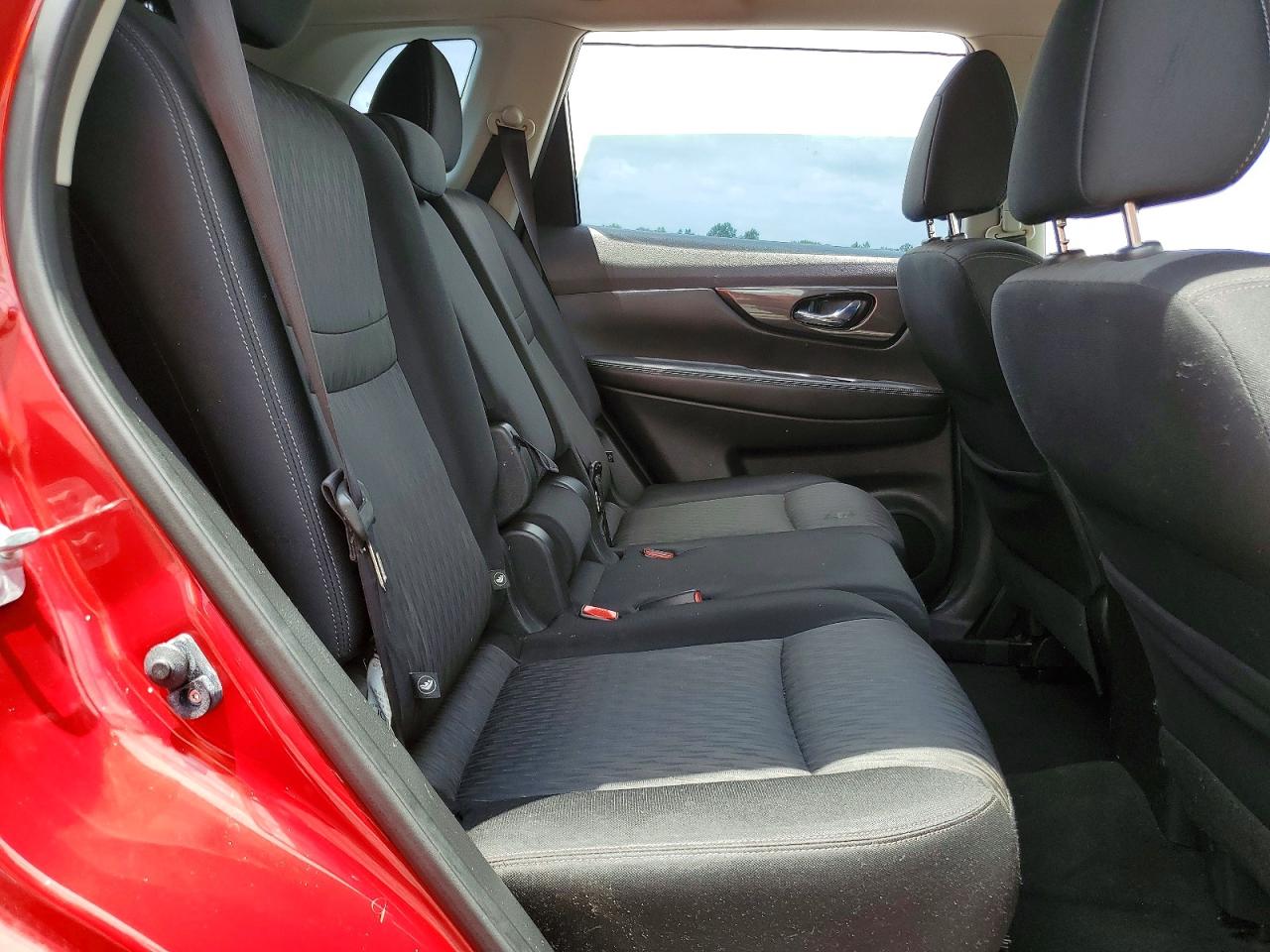 2017 NISSAN ROGUE
