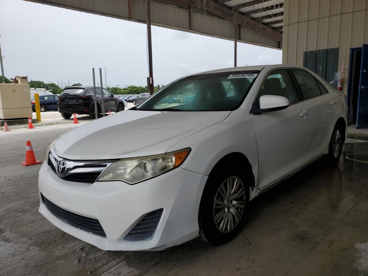 2013 TOYOTA CAMRY