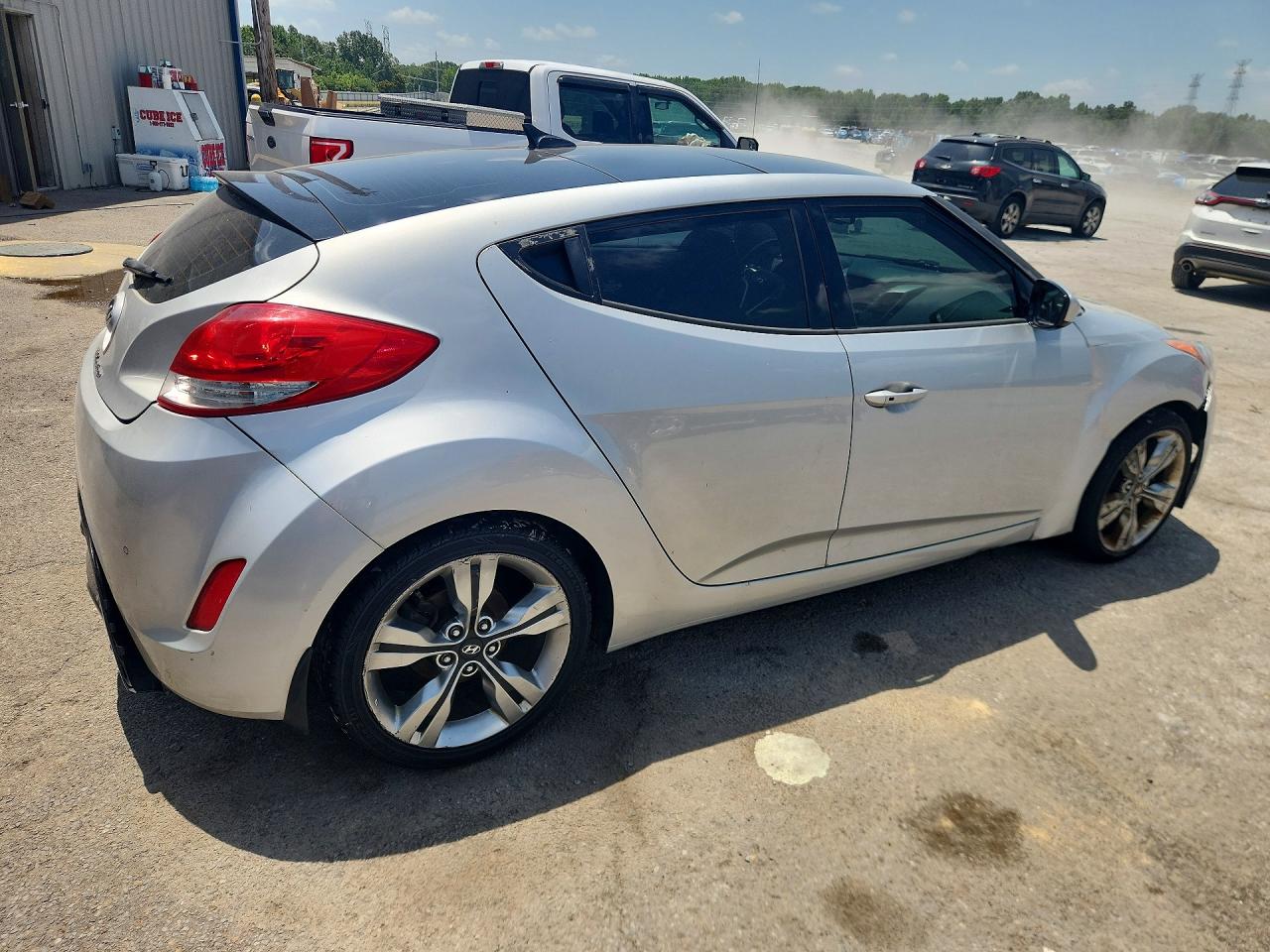 2013 HYUNDAI VELOSTER