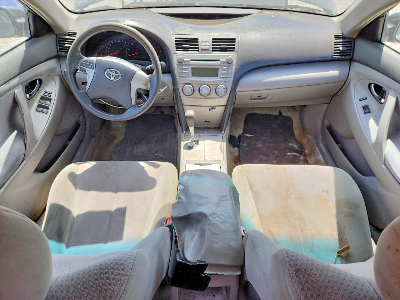 2010 TOYOTA CAMRY