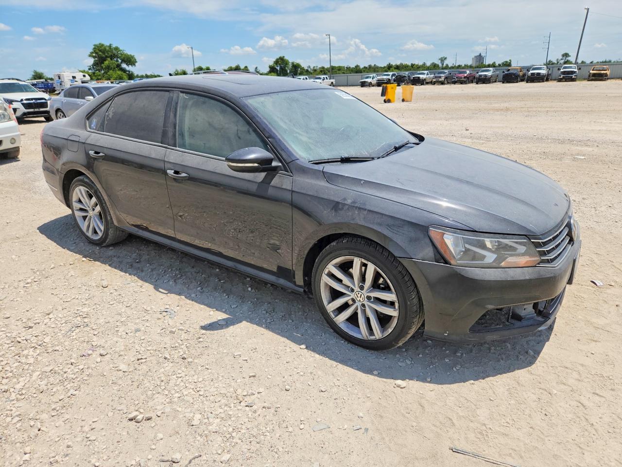 2019 VOLKSWAGEN PASSAT