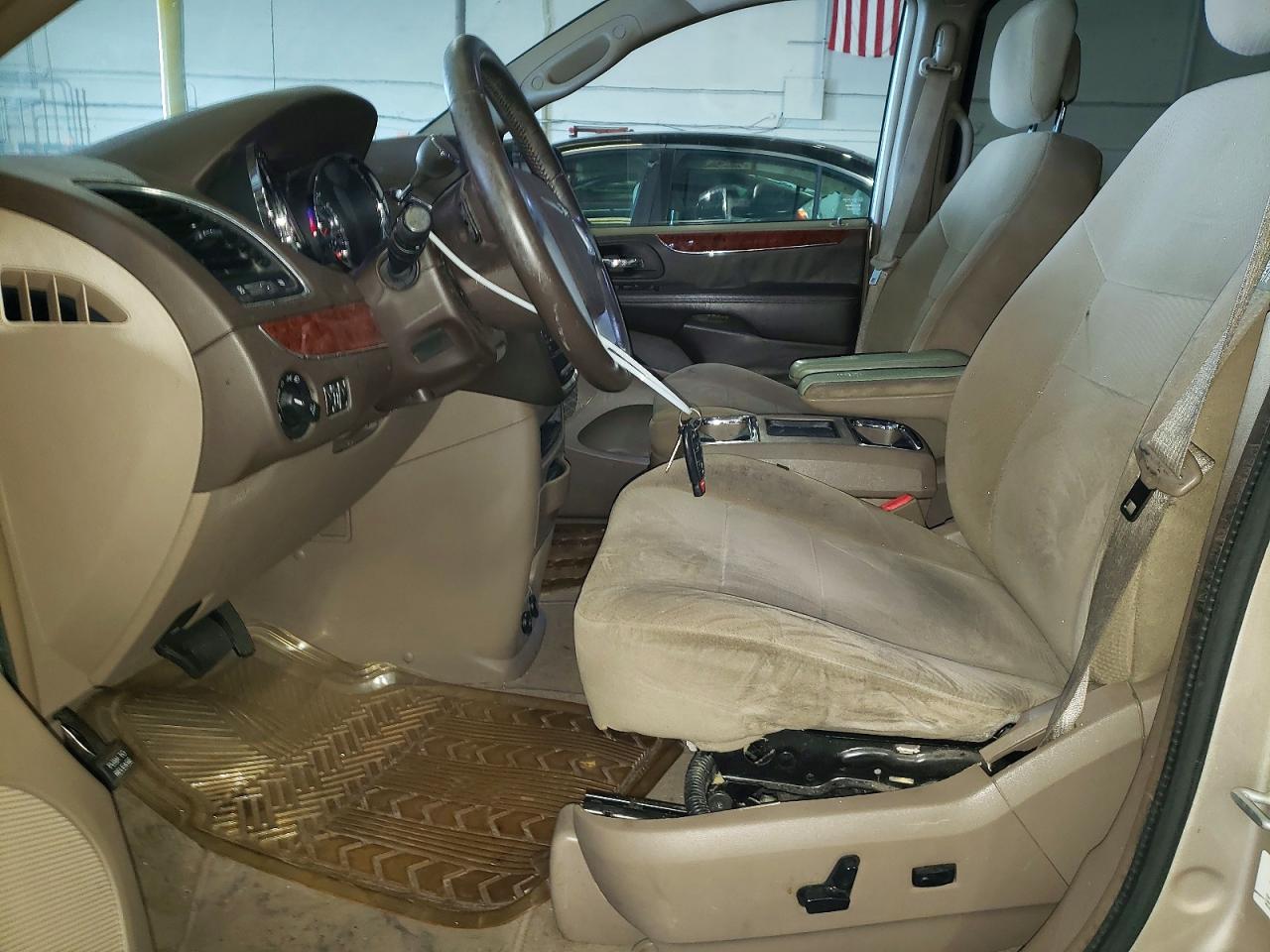 2014 CHRYSLER MINIVAN