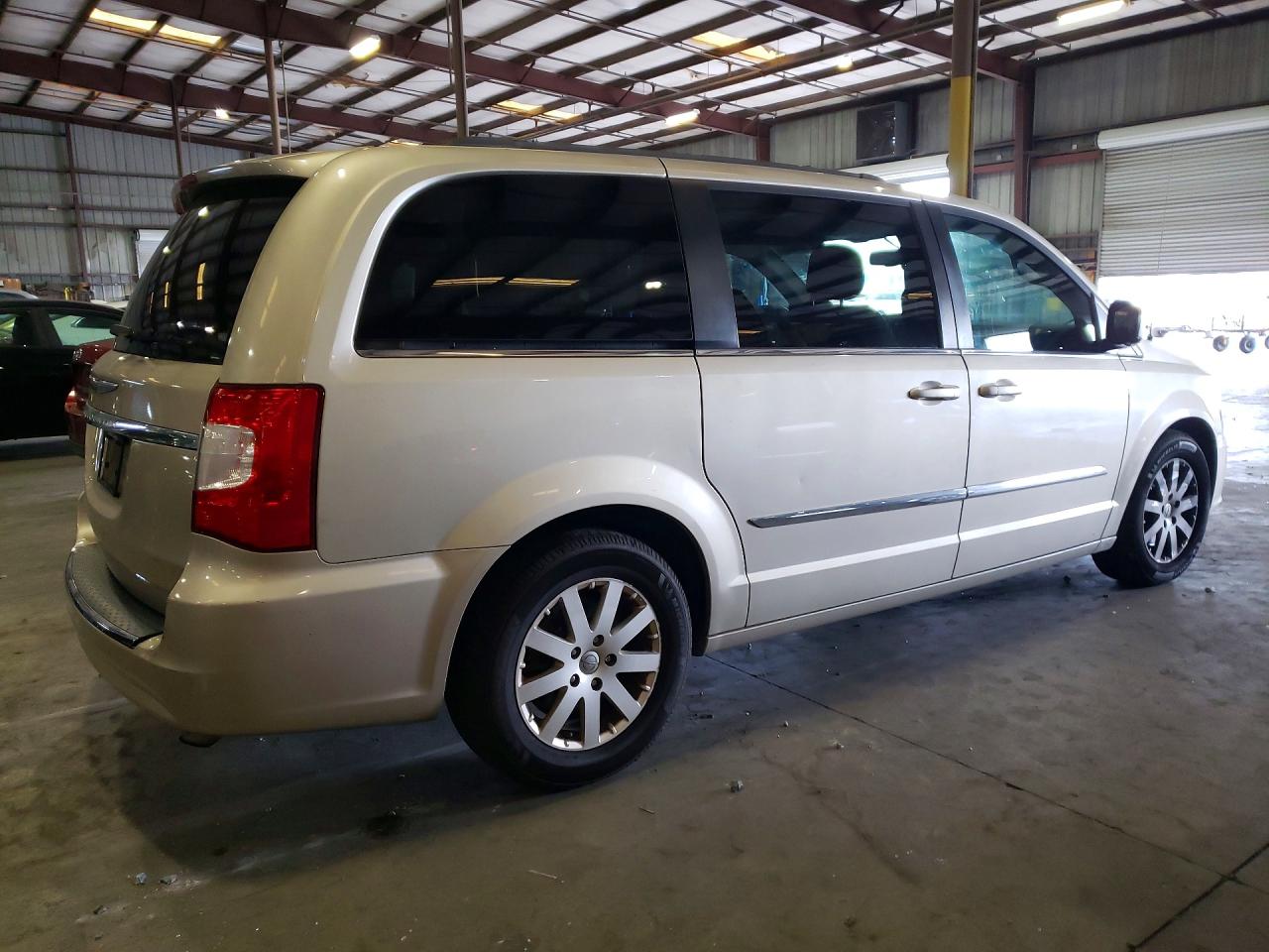 2014 CHRYSLER MINIVAN