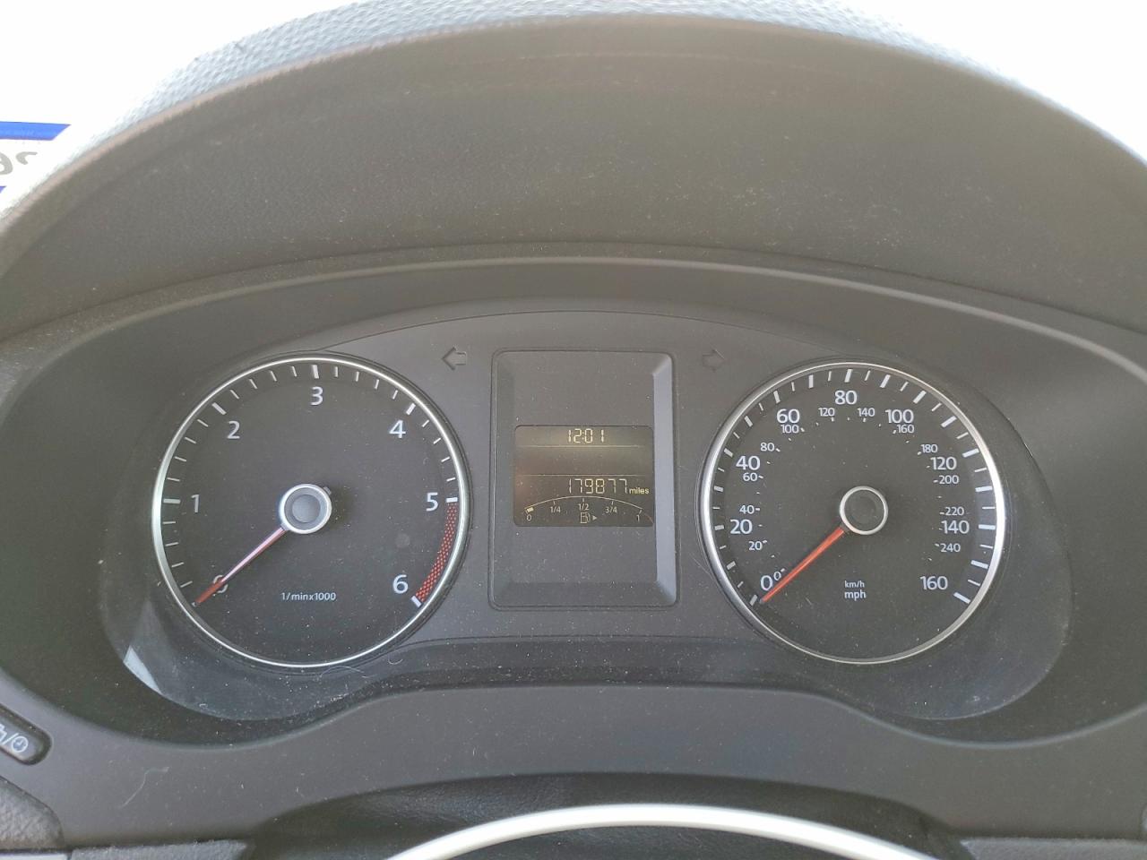 2013 VOLKSWAGEN JETTA