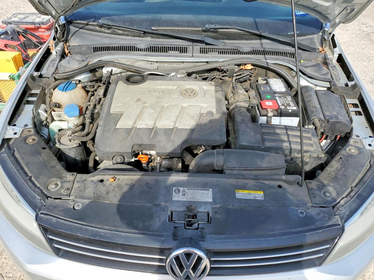 2013 VOLKSWAGEN JETTA
