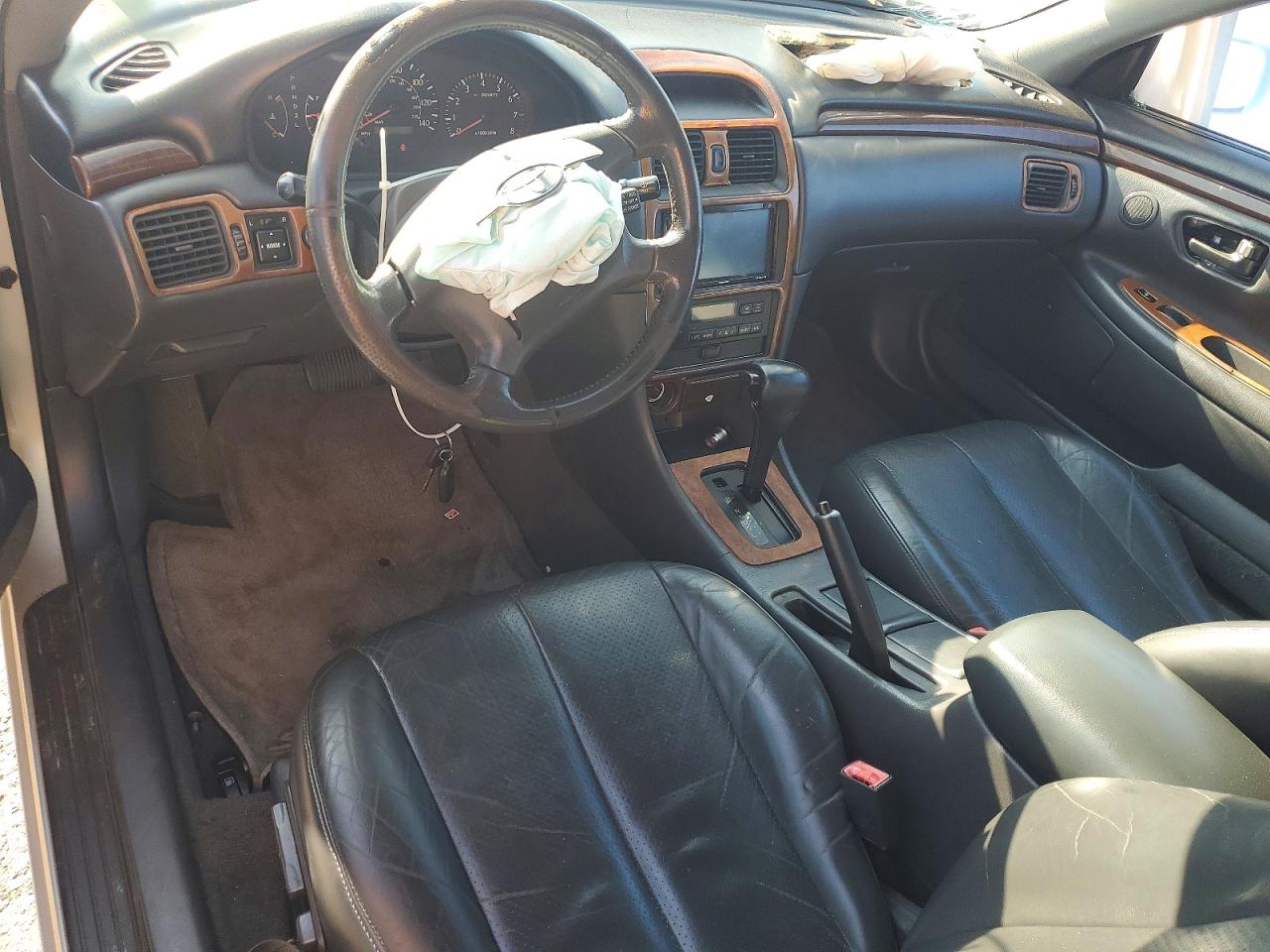 2000 TOYOTA CAMRY SOLA