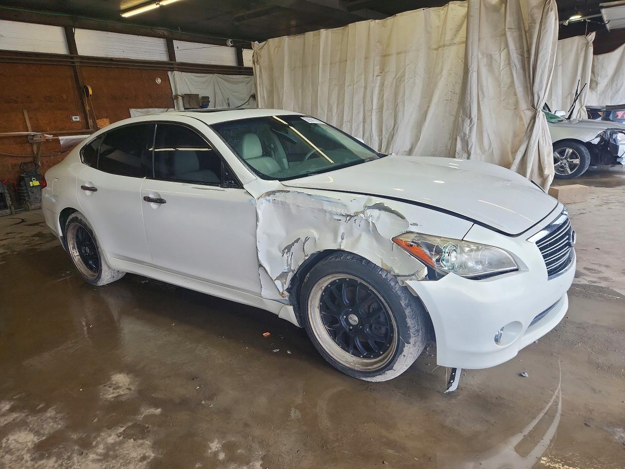 2012 INFINITI M37