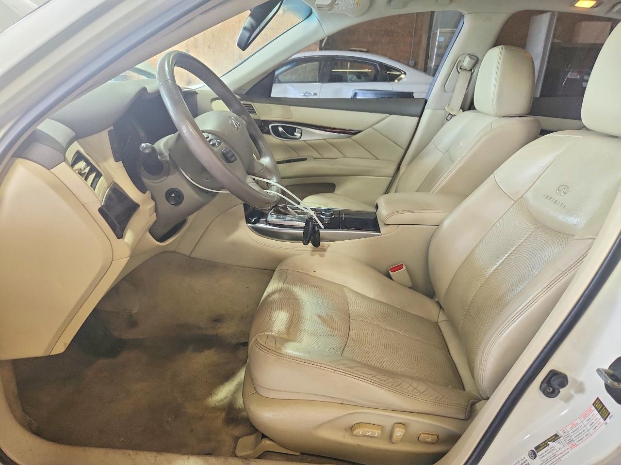 2012 INFINITI M37