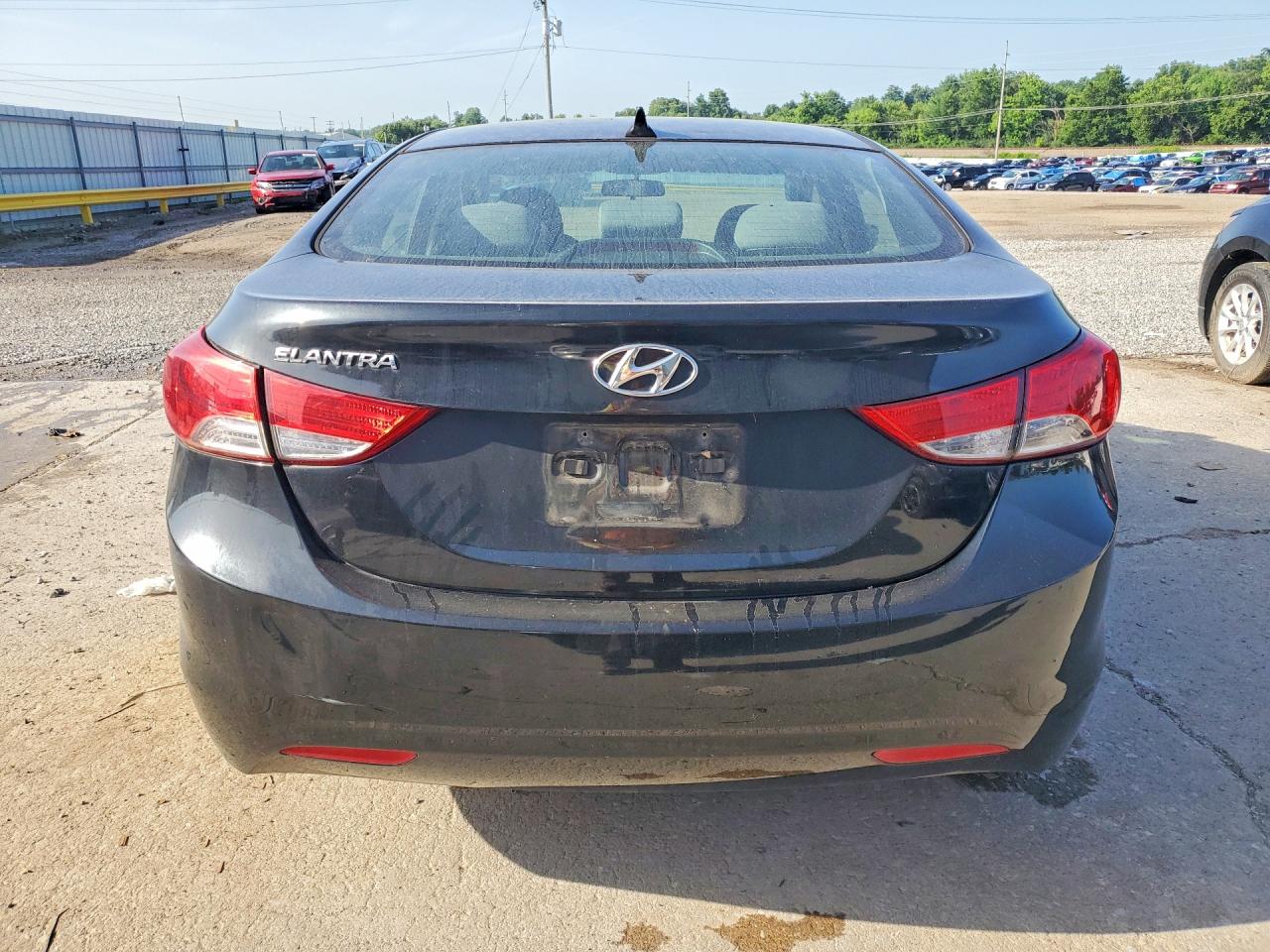 2013 HYUNDAI ELANTRA