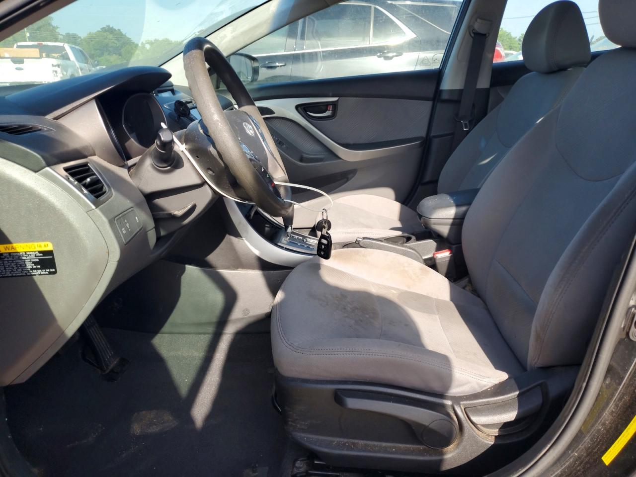 2013 HYUNDAI ELANTRA