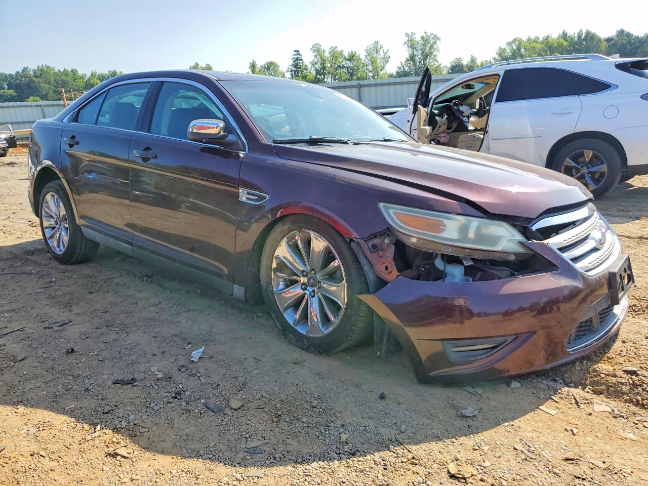 2011 FORD TAURUS