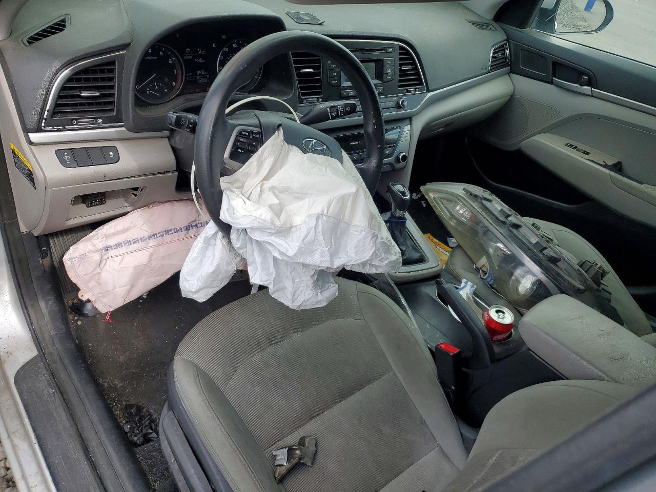 2017 HYUNDAI ELANTRA