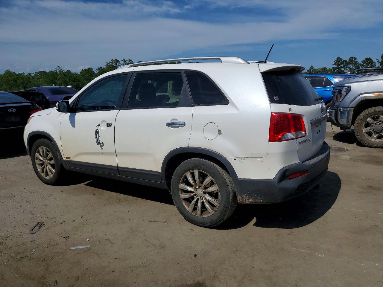 2011 KIA SORENTO