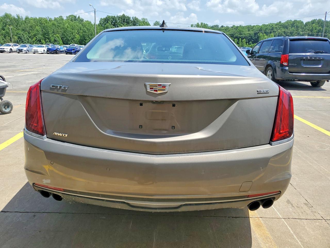 2017 CADILLAC CT6