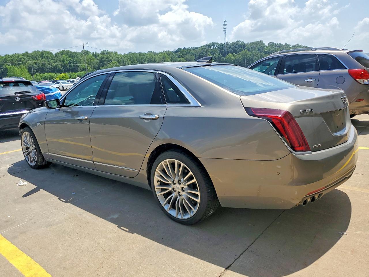 2017 CADILLAC CT6