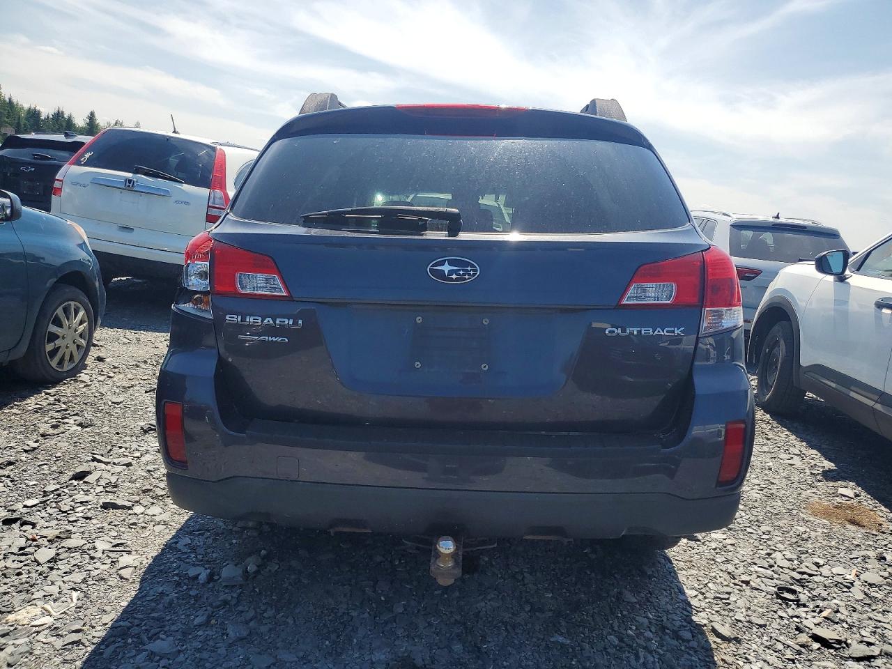 2013 SUBARU OUTBACK