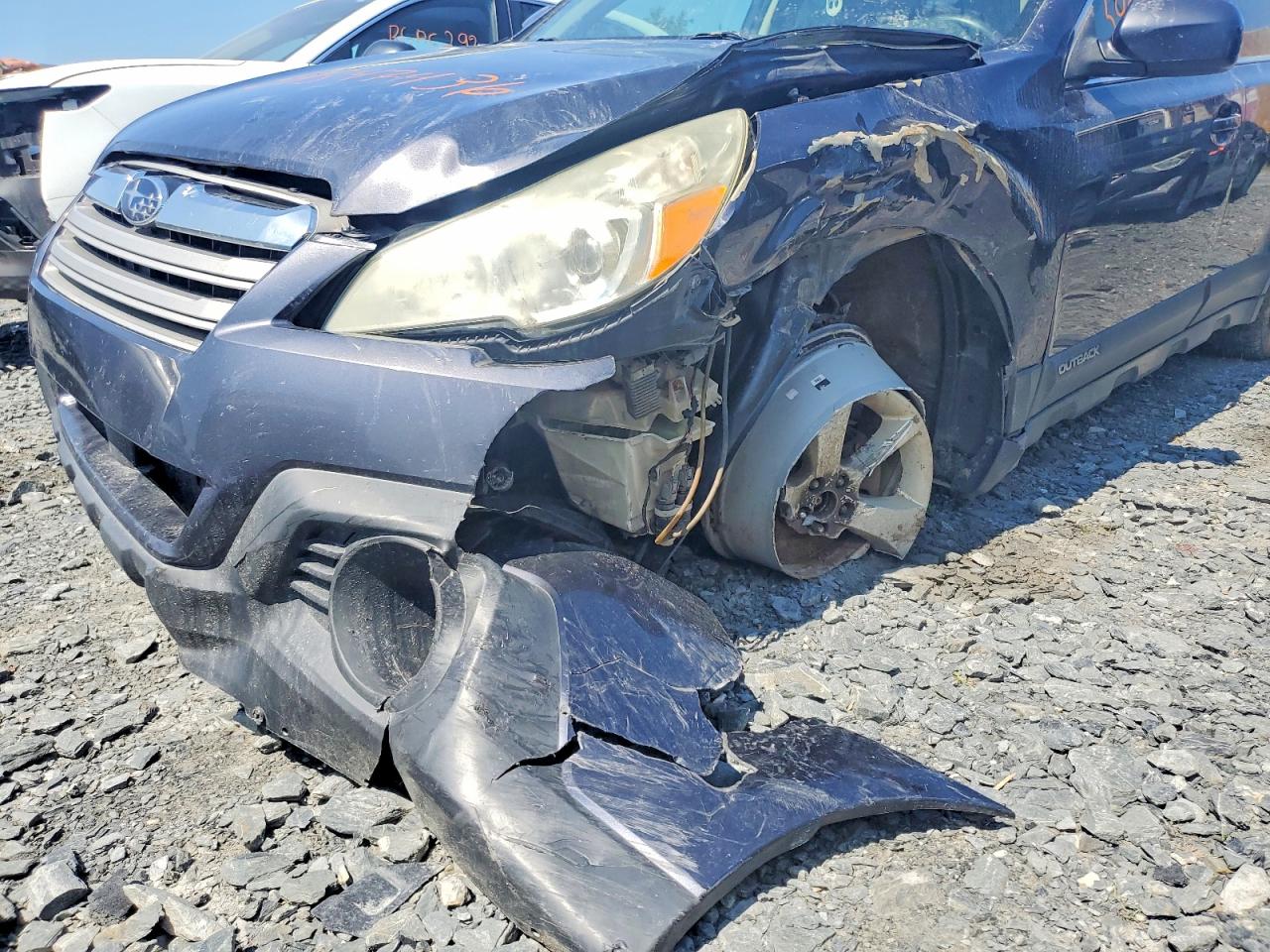 2013 SUBARU OUTBACK