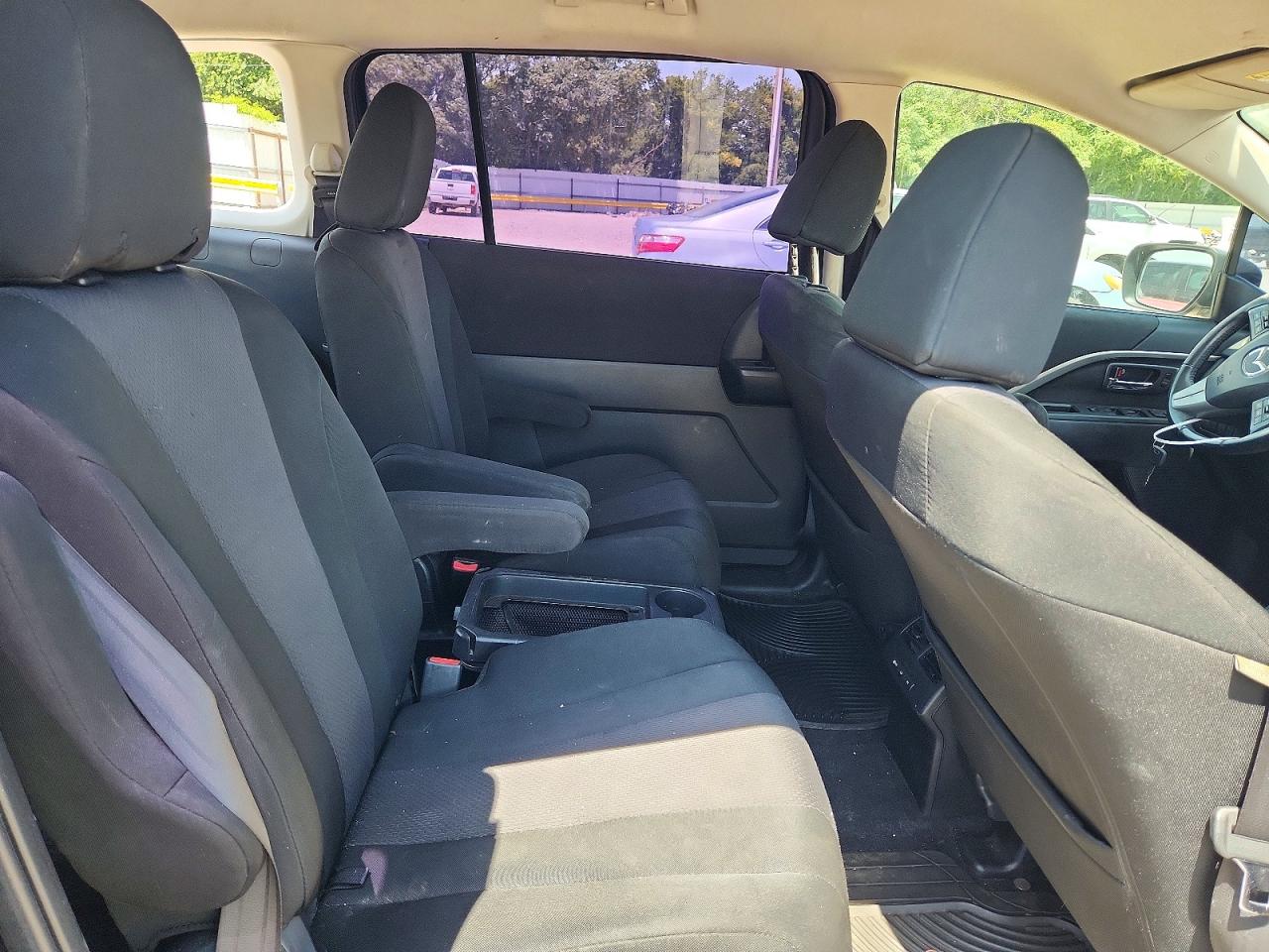 2013 MAZDA 5