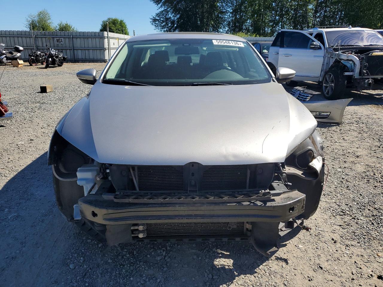 2012 VOLKSWAGEN PASSAT