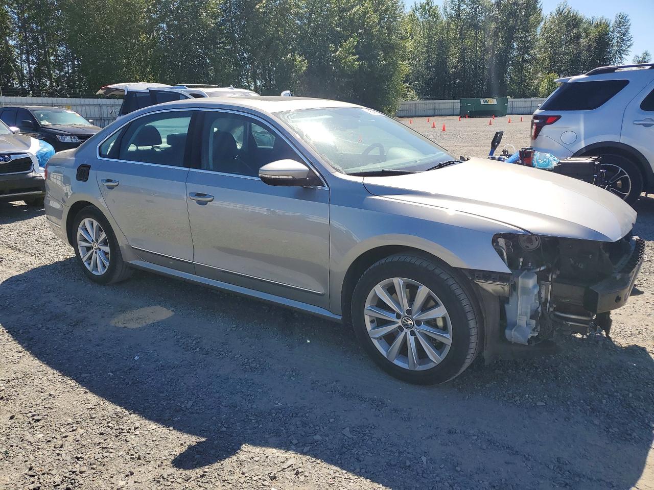 2012 VOLKSWAGEN PASSAT