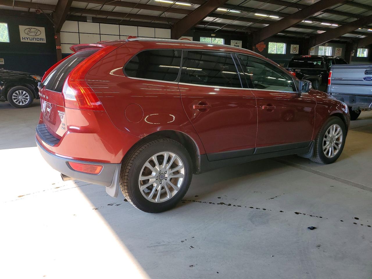 2010 VOLVO XC60